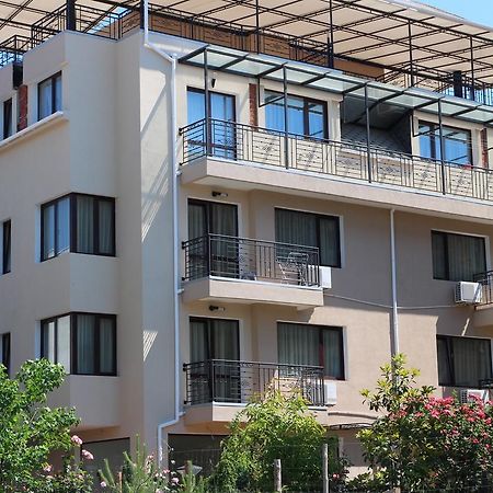 נסבר Flowers Apartments מראה חיצוני תמונה