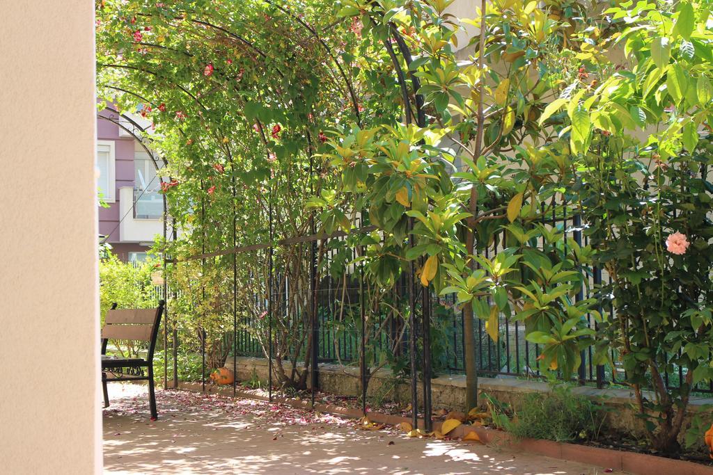 נסבר Flowers Apartments מראה חיצוני תמונה