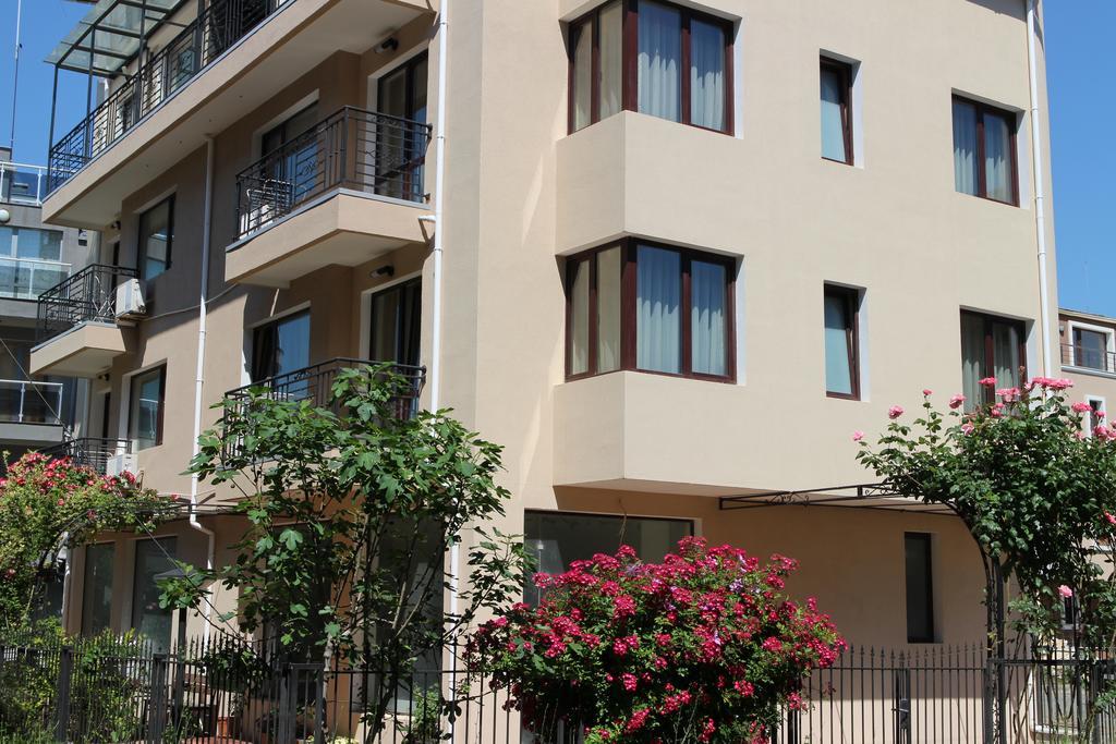 נסבר Flowers Apartments מראה חיצוני תמונה